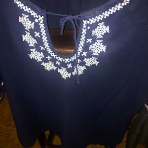 Ladies tunic style blouse